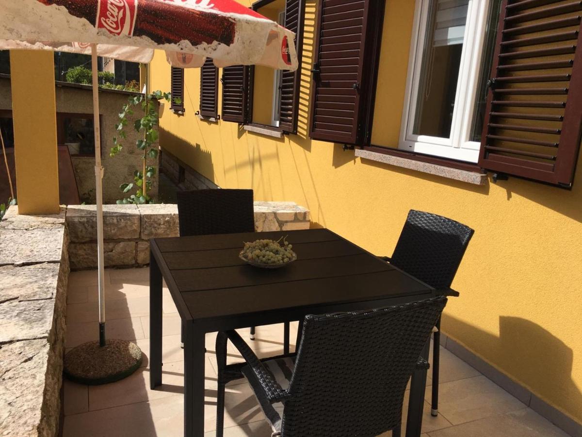 L Apartment Raša Esterno foto