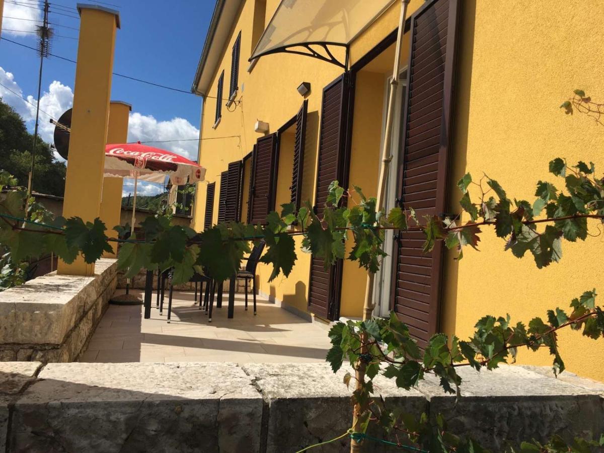 L Apartment Raša Esterno foto